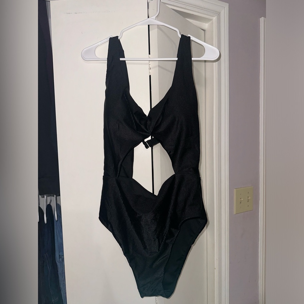 Victoria’s Secret swimsuit new with tags